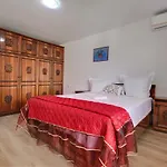 Eliade Δωμάτια σε οικογενειακή κατοικία *