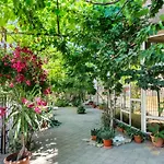Eliade Δωμάτια σε οικογενειακή κατοικία