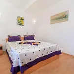 Eliade Δωμάτια σε οικογενειακή κατοικία Agigea