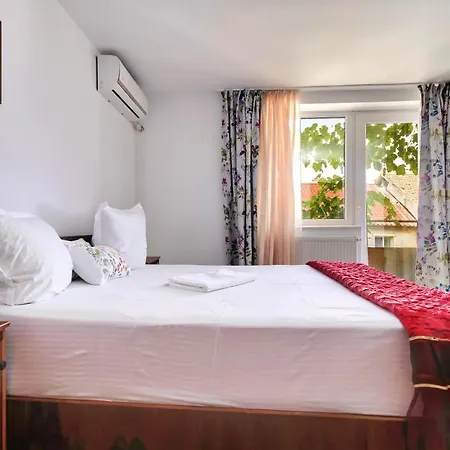 Eliade Habitación en casa particular *