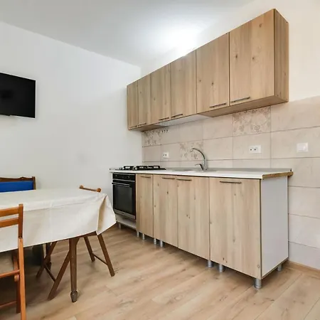 Habitación en casa particular Eliade Agigea