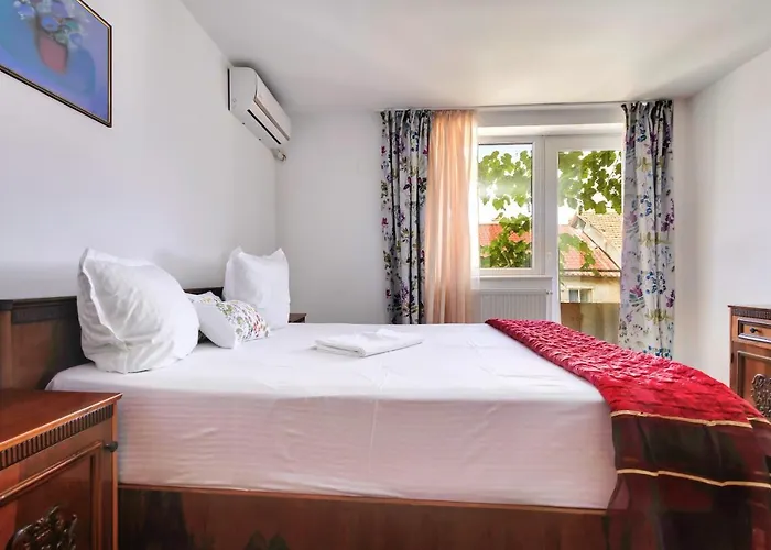 Eliade Homestay szállás *