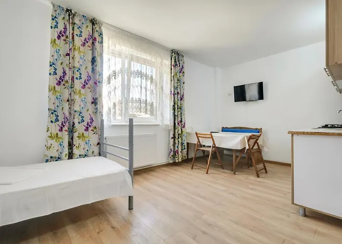 Eliade Homestay szállás *